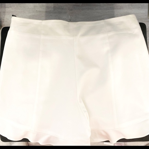 I State Ivory Ruffle Hem Welt Pockets Side Zipper Size 8 NWT - Picture 10 of 16